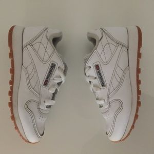 Classic Reebok toddler size 9